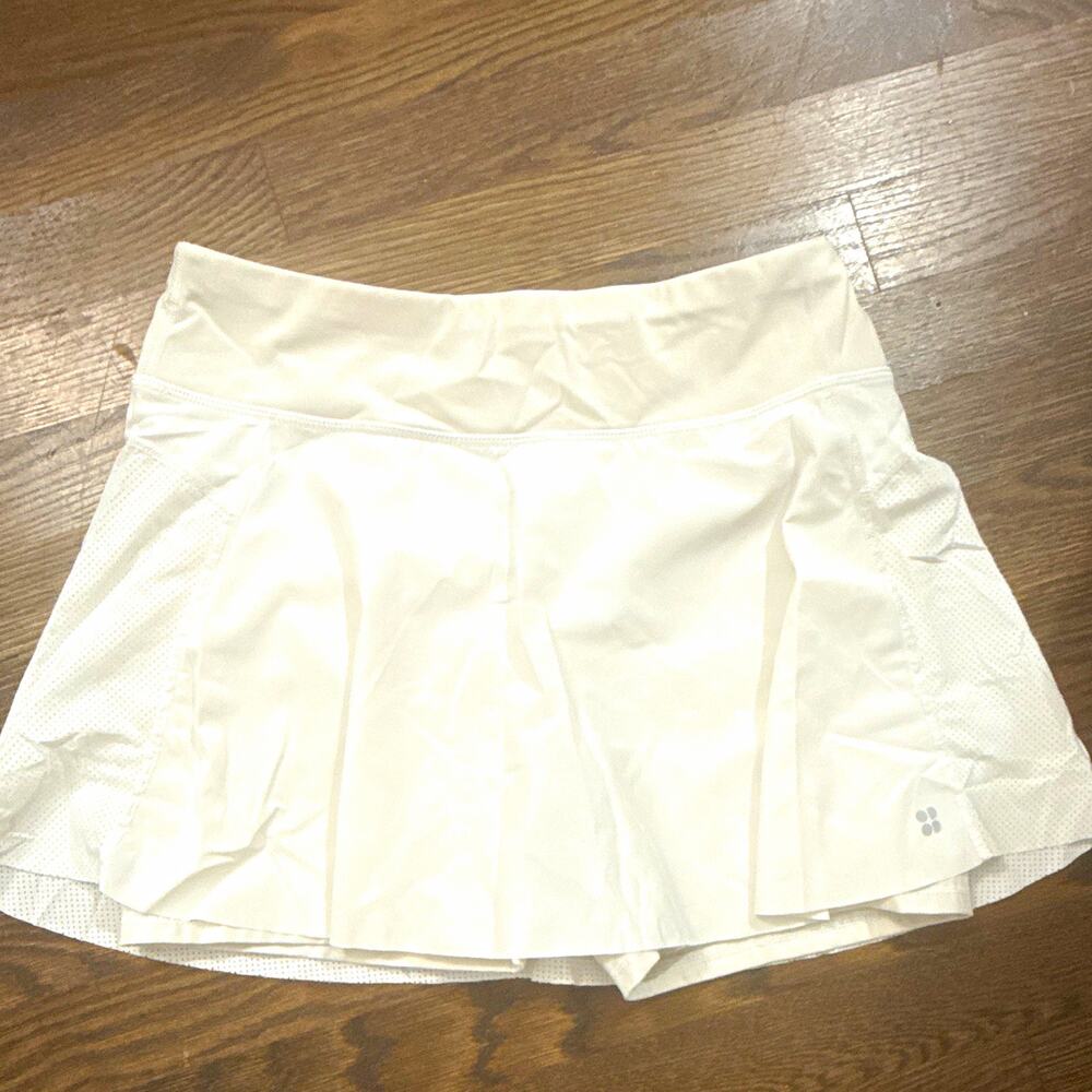 Sweaty Betty White Athletic Tennis Skort w/ Pockets Back Zip Pocket Size M